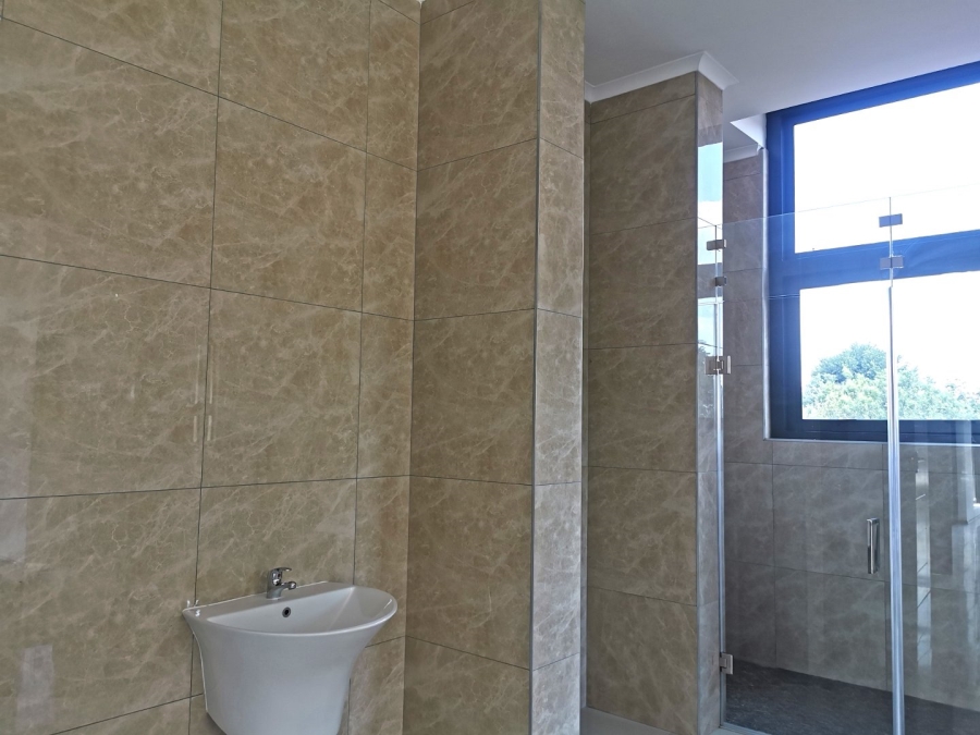 5 Bedroom Property for Sale in Serengeti Lifestyle Estate Gauteng