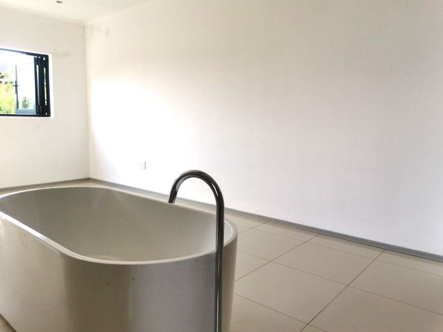 5 Bedroom Property for Sale in Serengeti Lifestyle Estate Gauteng