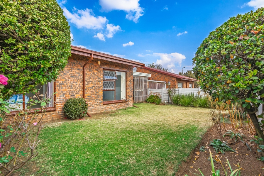 2 Bedroom Property for Sale in Eden Glen Gauteng
