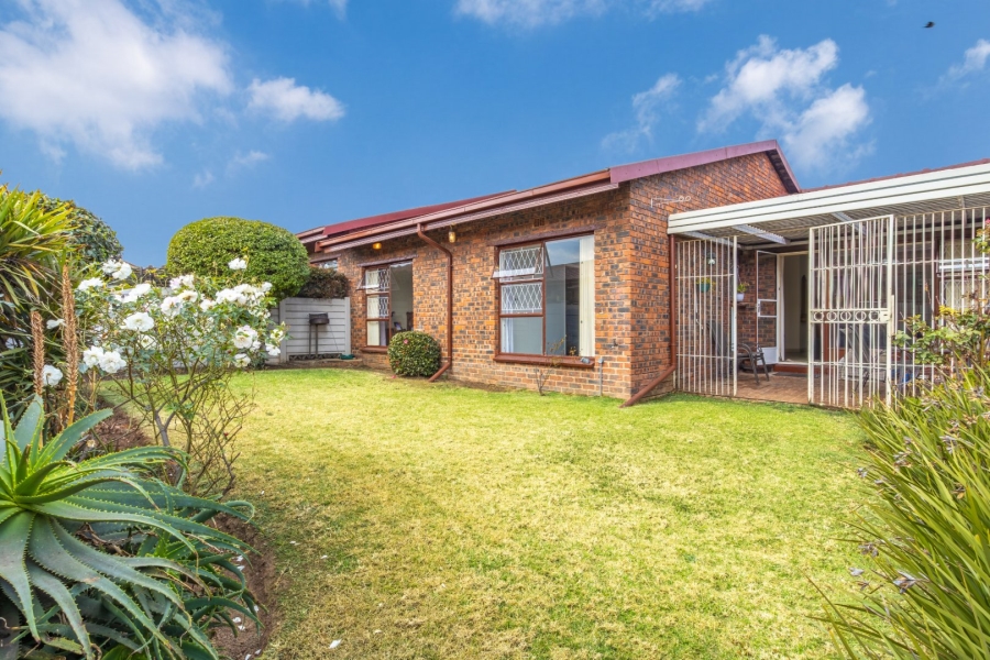 2 Bedroom Property for Sale in Eden Glen Gauteng