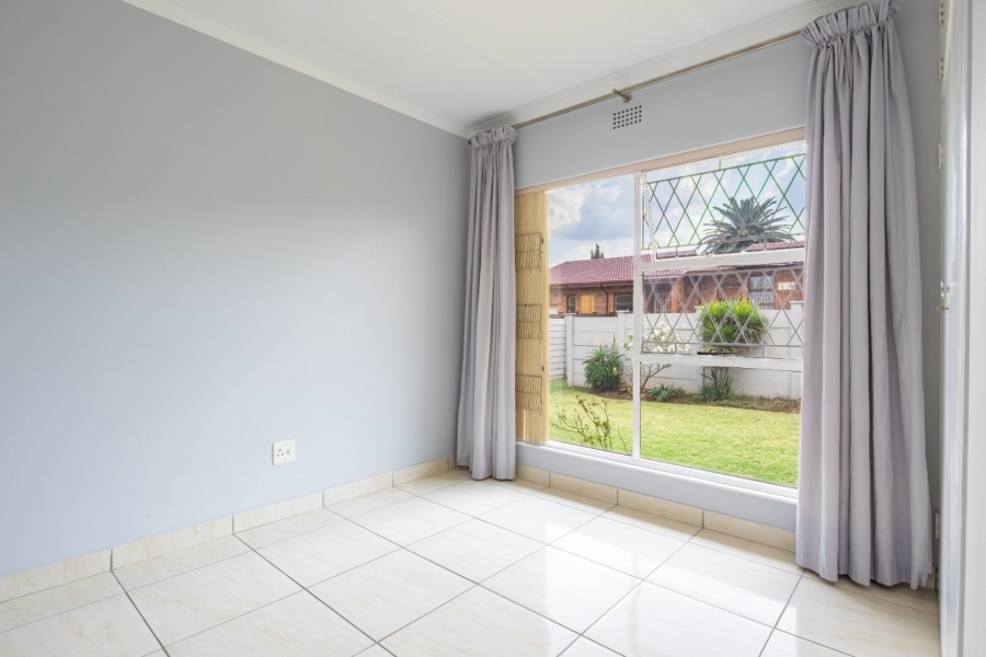2 Bedroom Property for Sale in Eden Glen Gauteng