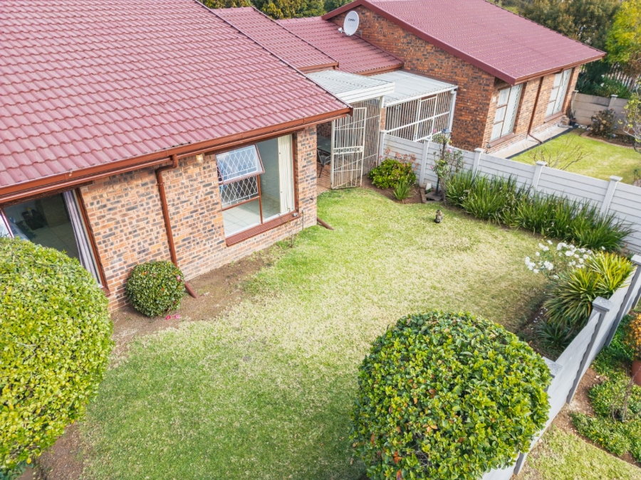 2 Bedroom Property for Sale in Eden Glen Gauteng