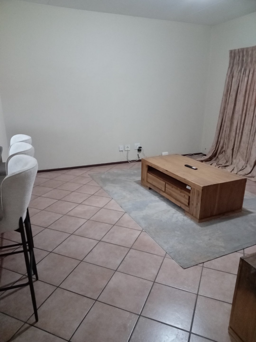 2 Bedroom Property for Sale in Lonehill Gauteng