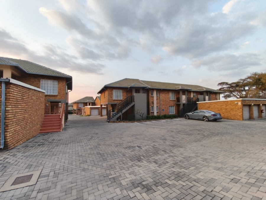 2 Bedroom Property for Sale in Amberfield Gauteng