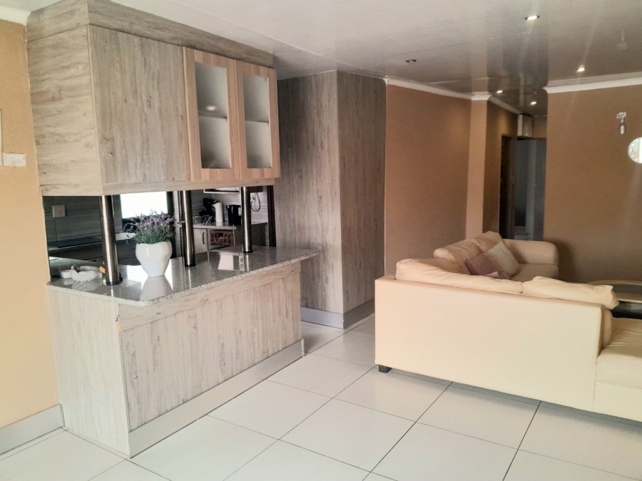 4 Bedroom Property for Sale in Klipfontein View Gauteng