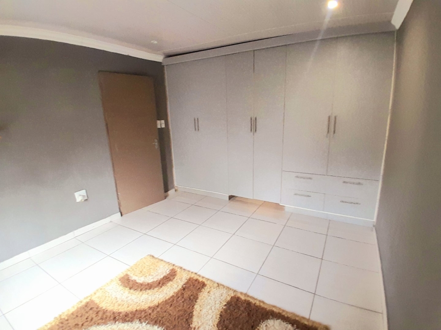 4 Bedroom Property for Sale in Klipfontein View Gauteng