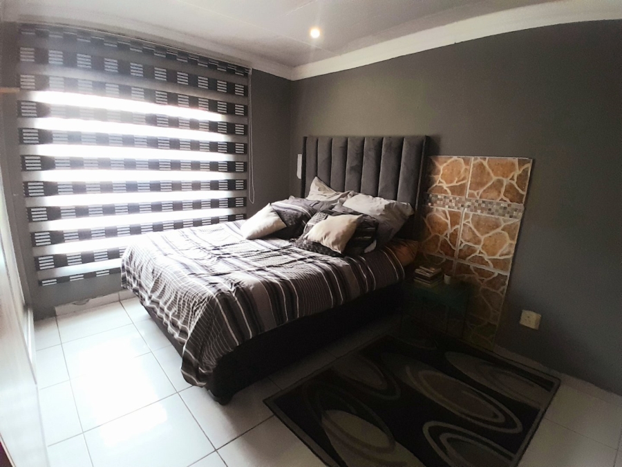 4 Bedroom Property for Sale in Klipfontein View Gauteng