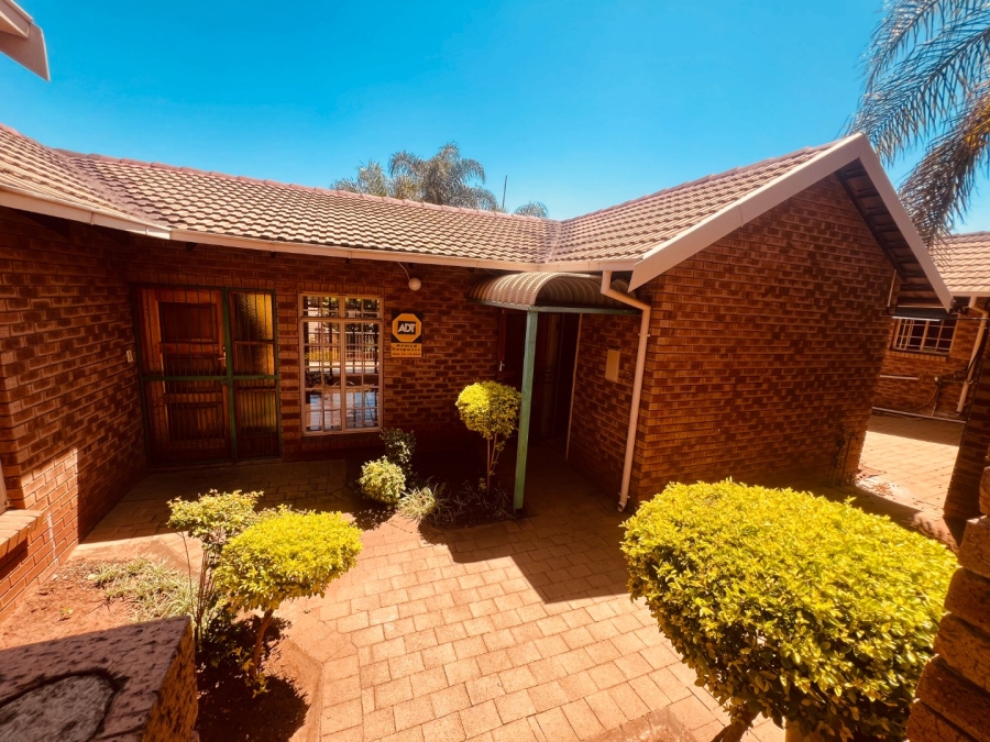 3 Bedroom Property for Sale in Amandasig Gauteng