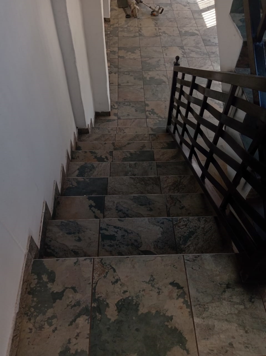 6 Bedroom Property for Sale in Florauna Gauteng