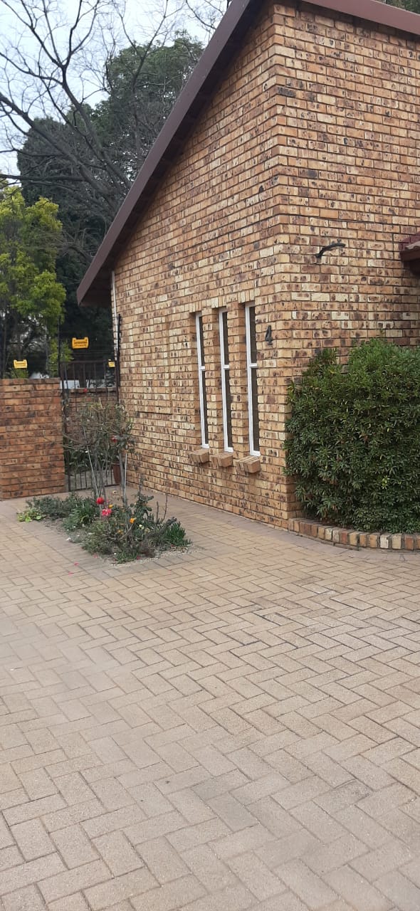 3 Bedroom Property for Sale in Glen Marais Gauteng