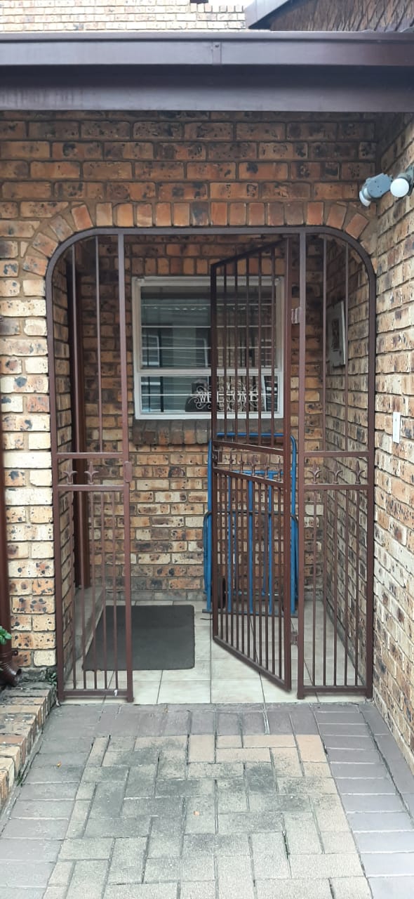 3 Bedroom Property for Sale in Glen Marais Gauteng