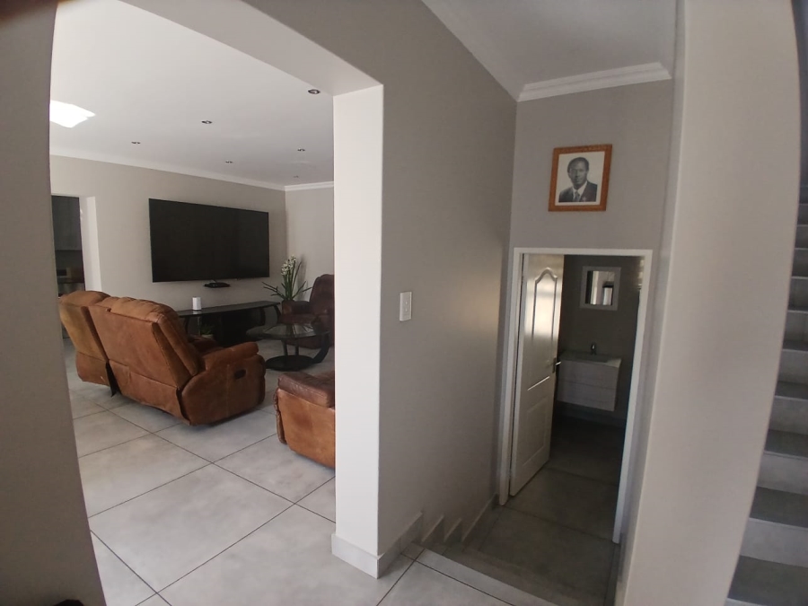 3 Bedroom Property for Sale in Edenvale Central Gauteng