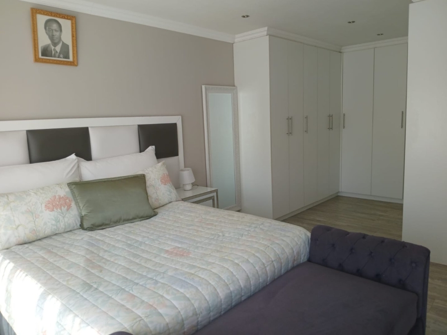 3 Bedroom Property for Sale in Edenvale Central Gauteng