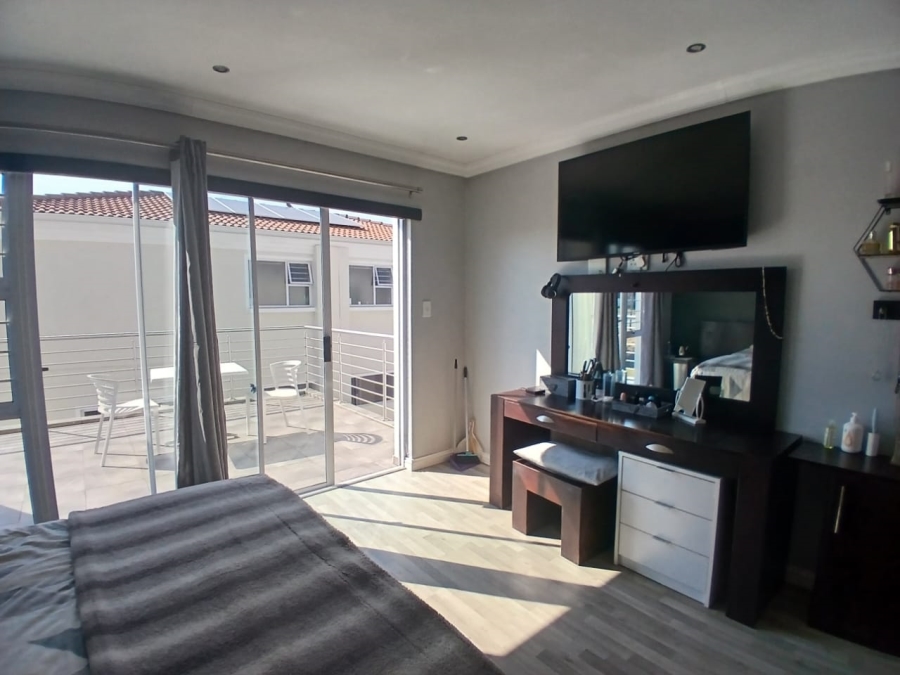 3 Bedroom Property for Sale in Edenvale Central Gauteng