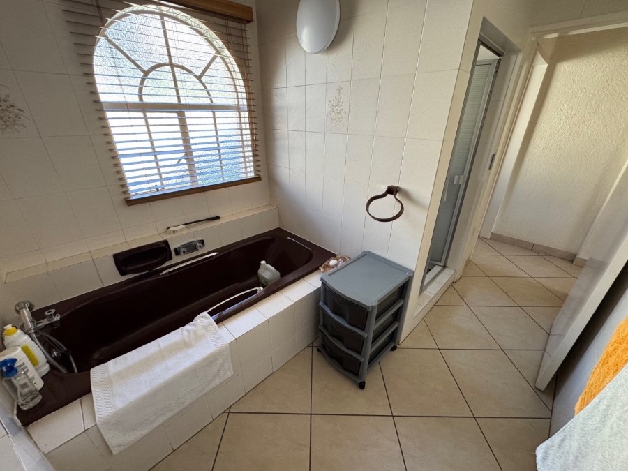 3 Bedroom Property for Sale in Van Riebeeck Park Gauteng