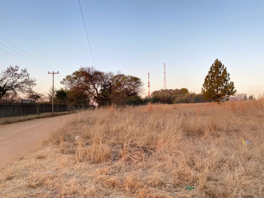  Bedroom Property for Sale in Glen Austin Gauteng