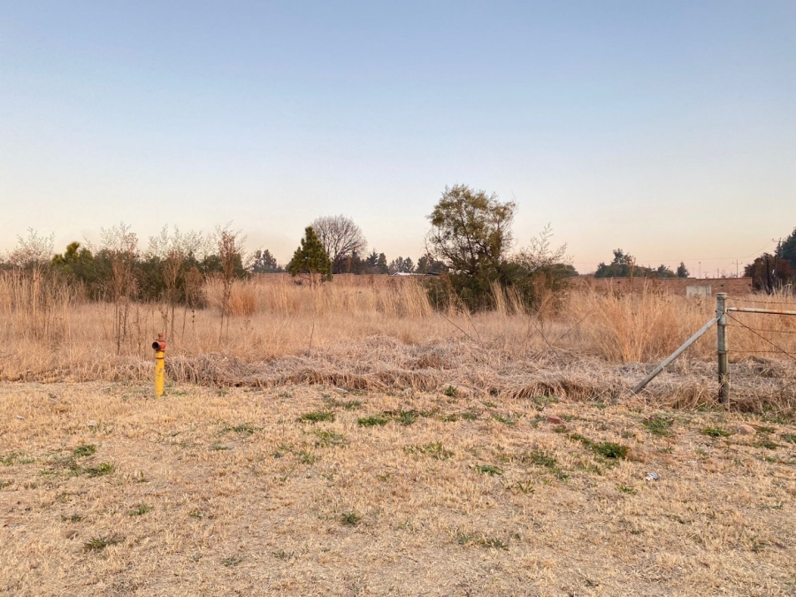  Bedroom Property for Sale in Glen Austin Gauteng