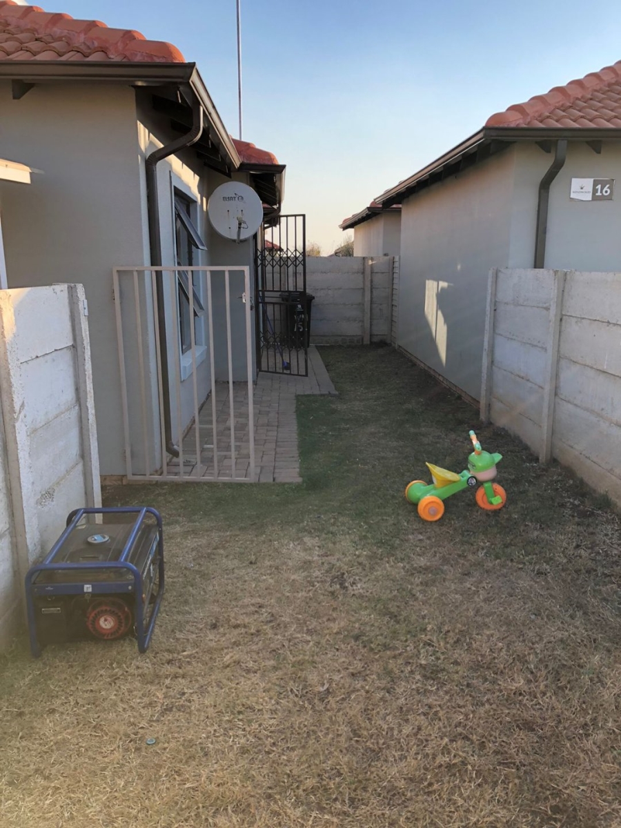2 Bedroom Property for Sale in Alliance Gauteng
