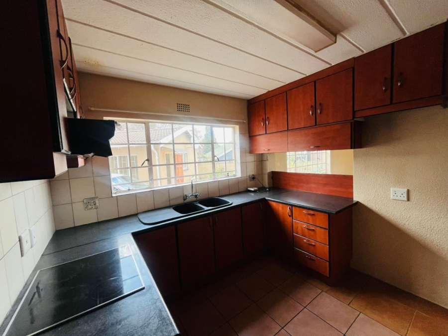 3 Bedroom Property for Sale in Strubensvallei Gauteng