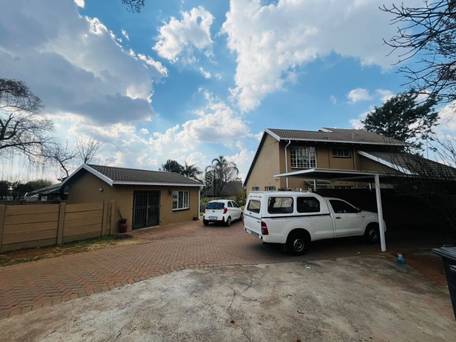 3 Bedroom Property for Sale in Strubensvallei Gauteng