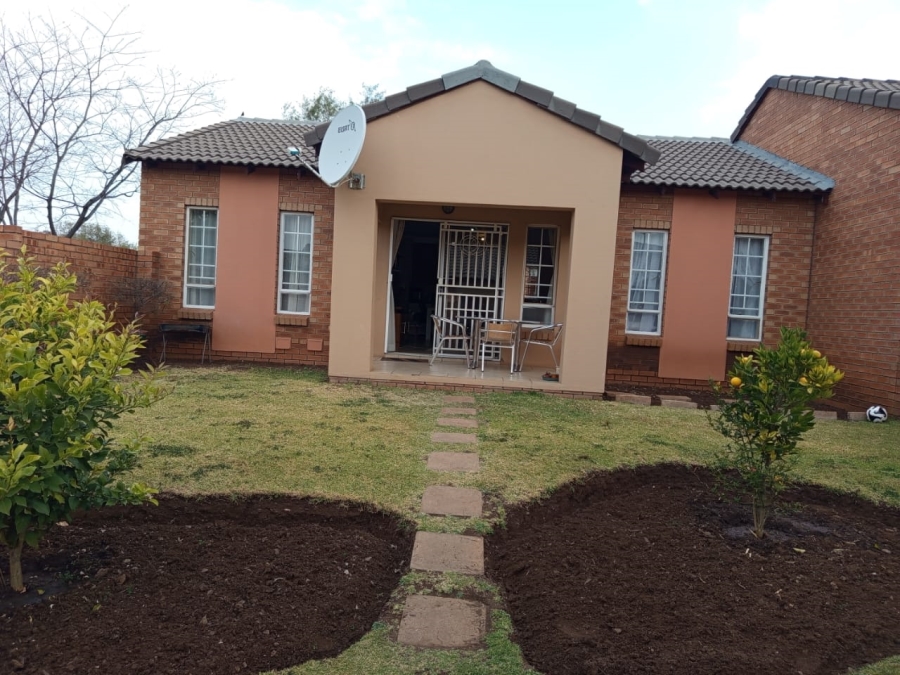 3 Bedroom Property for Sale in Erand Gardens Gauteng