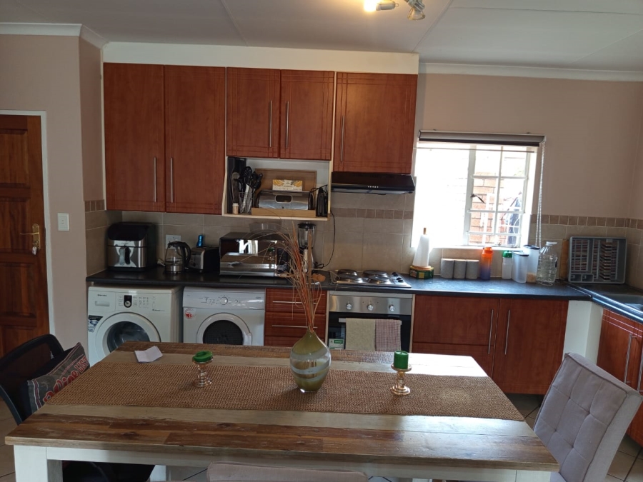 3 Bedroom Property for Sale in Erand Gardens Gauteng