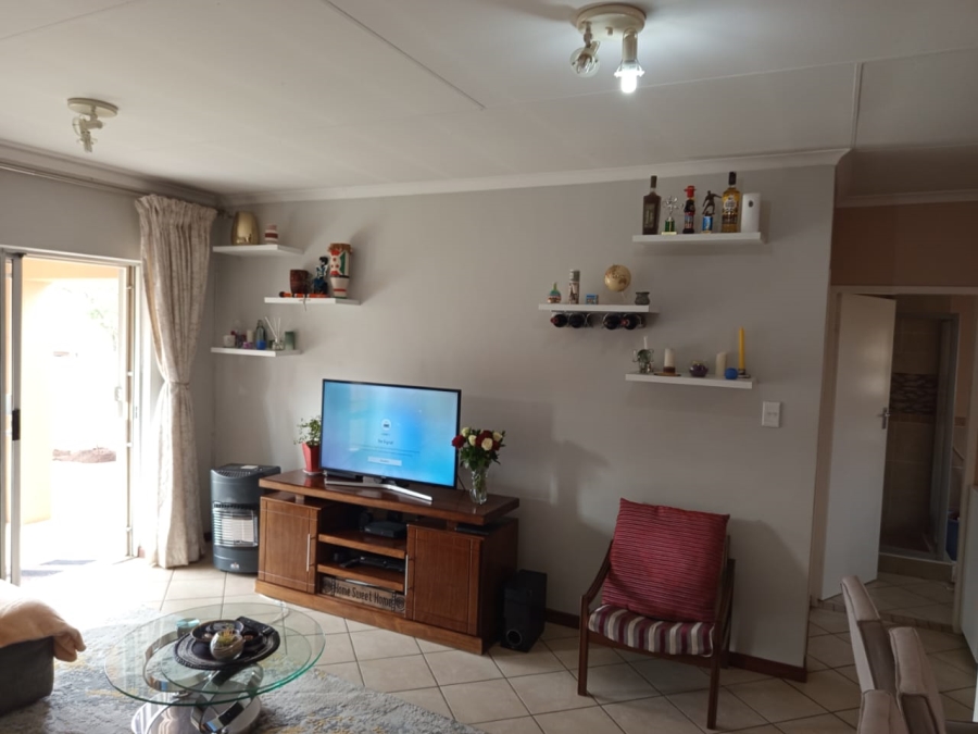 3 Bedroom Property for Sale in Erand Gardens Gauteng