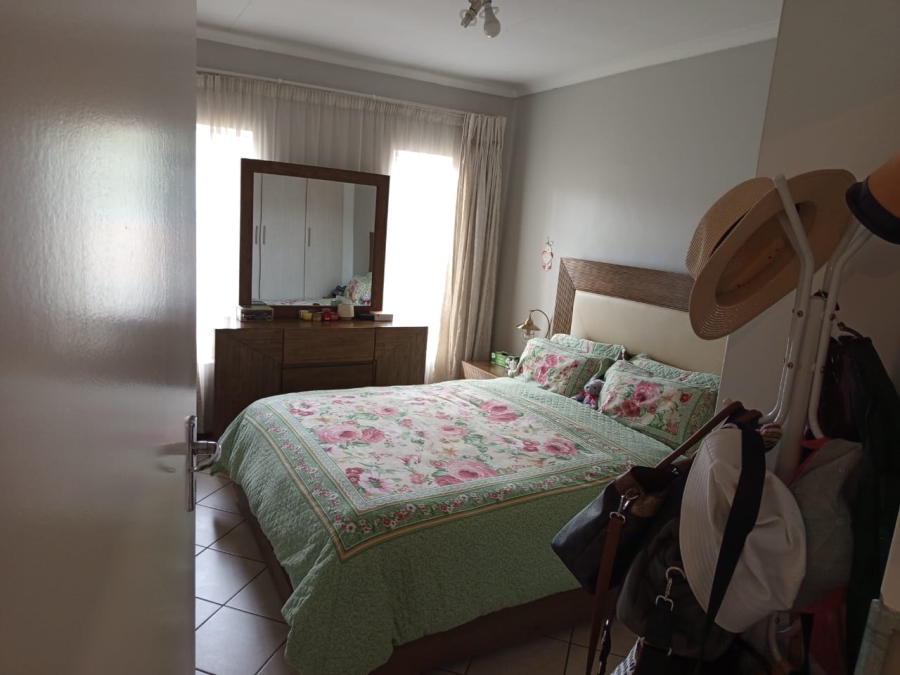 3 Bedroom Property for Sale in Erand Gardens Gauteng