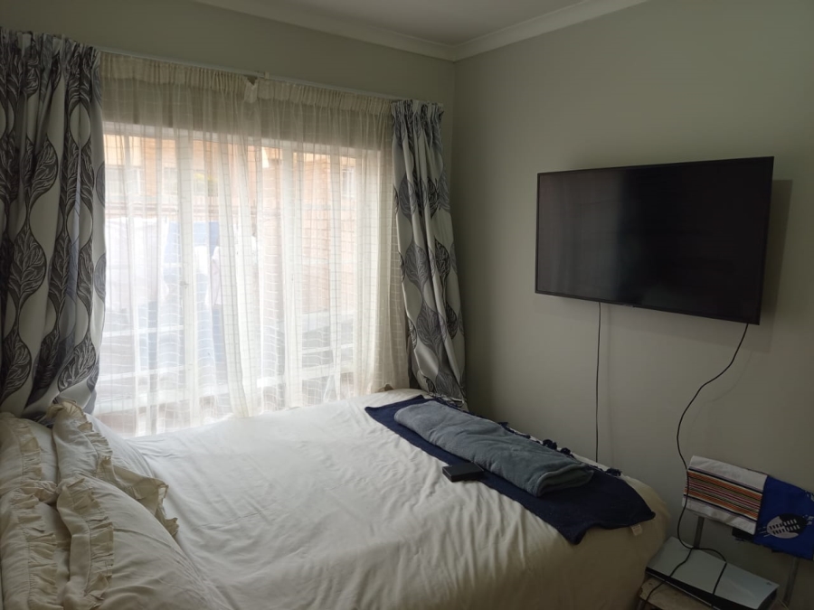 3 Bedroom Property for Sale in Erand Gardens Gauteng