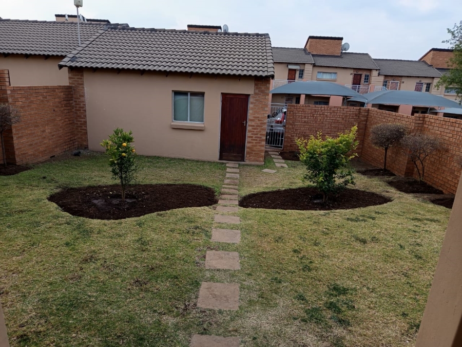 3 Bedroom Property for Sale in Erand Gardens Gauteng