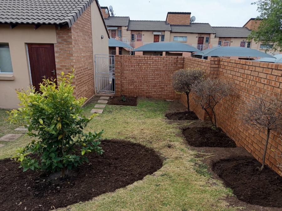 3 Bedroom Property for Sale in Erand Gardens Gauteng