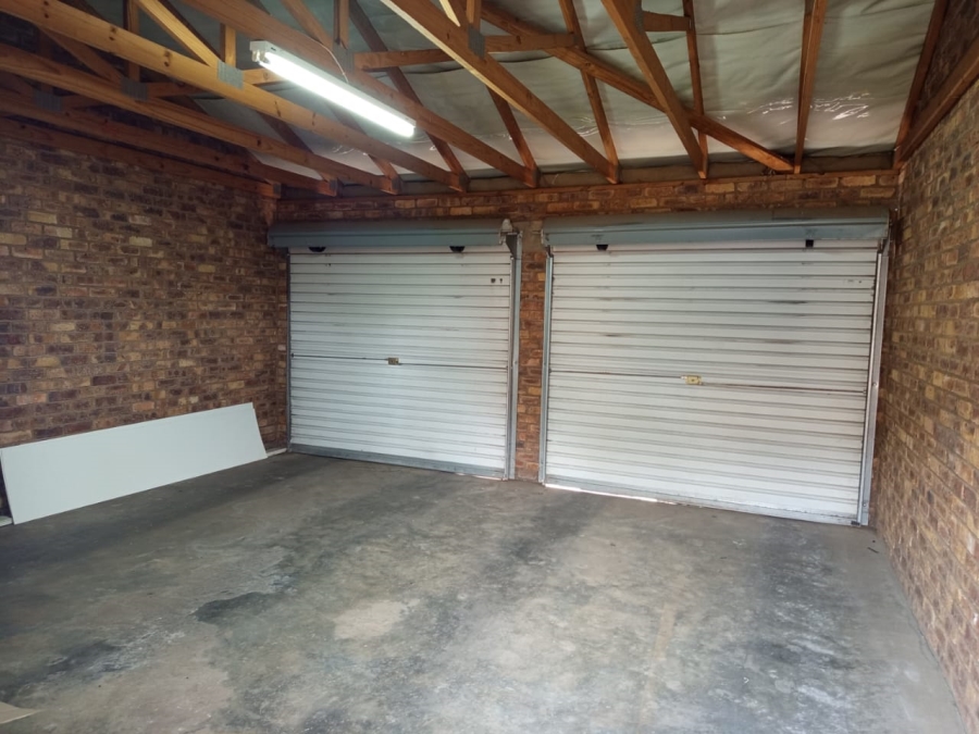 3 Bedroom Property for Sale in Erand Gardens Gauteng