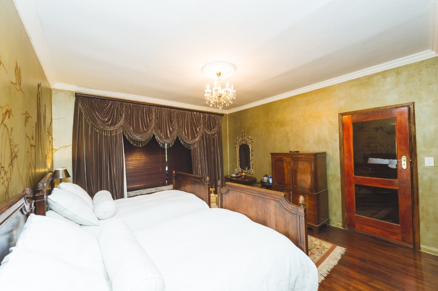 8 Bedroom Property for Sale in Muckleneuk Gauteng