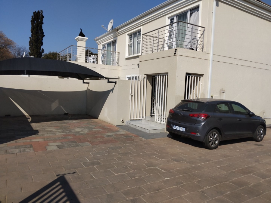 3 Bedroom Property for Sale in Edenvale Central Gauteng