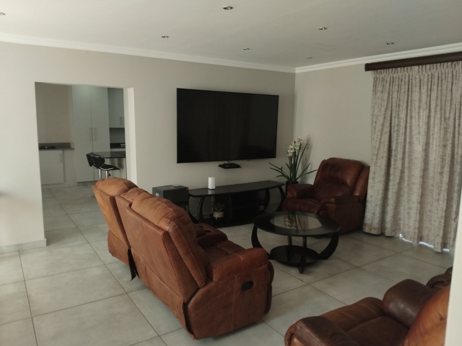 3 Bedroom Property for Sale in Edenvale Central Gauteng