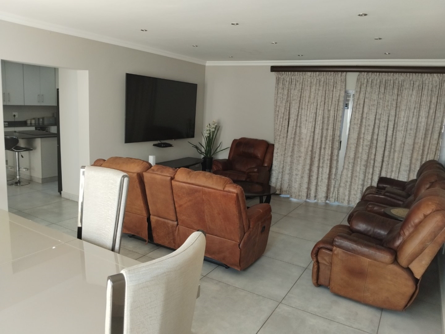 3 Bedroom Property for Sale in Edenvale Central Gauteng