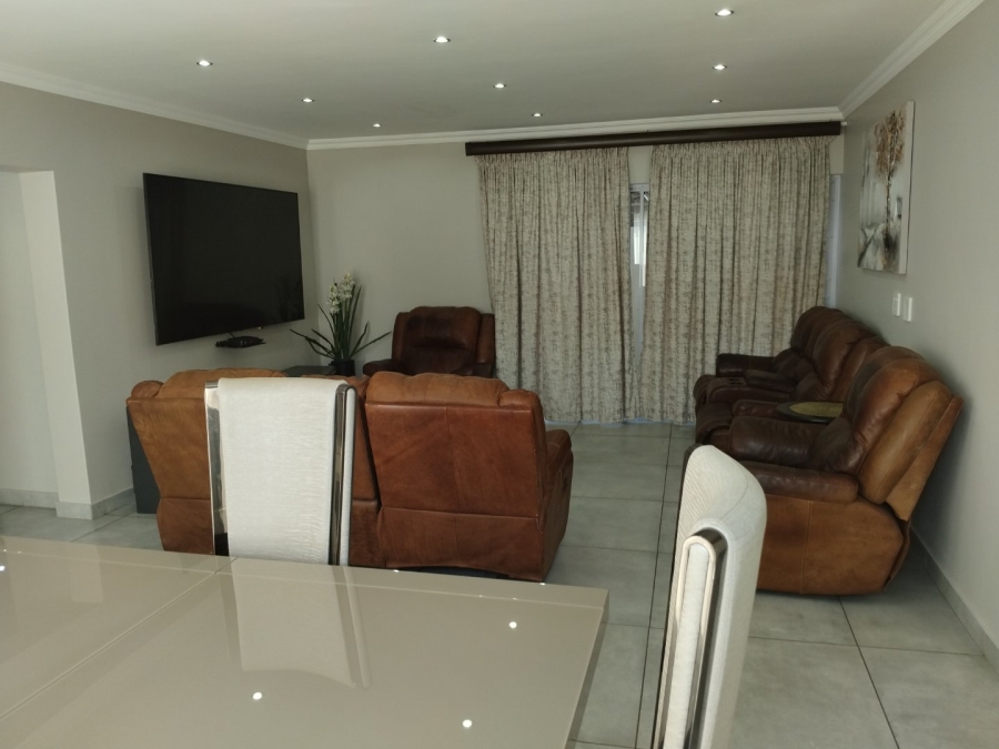3 Bedroom Property for Sale in Edenvale Central Gauteng