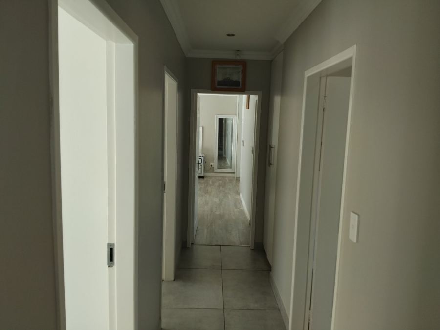3 Bedroom Property for Sale in Edenvale Central Gauteng