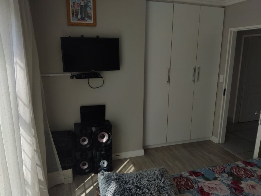 3 Bedroom Property for Sale in Edenvale Central Gauteng