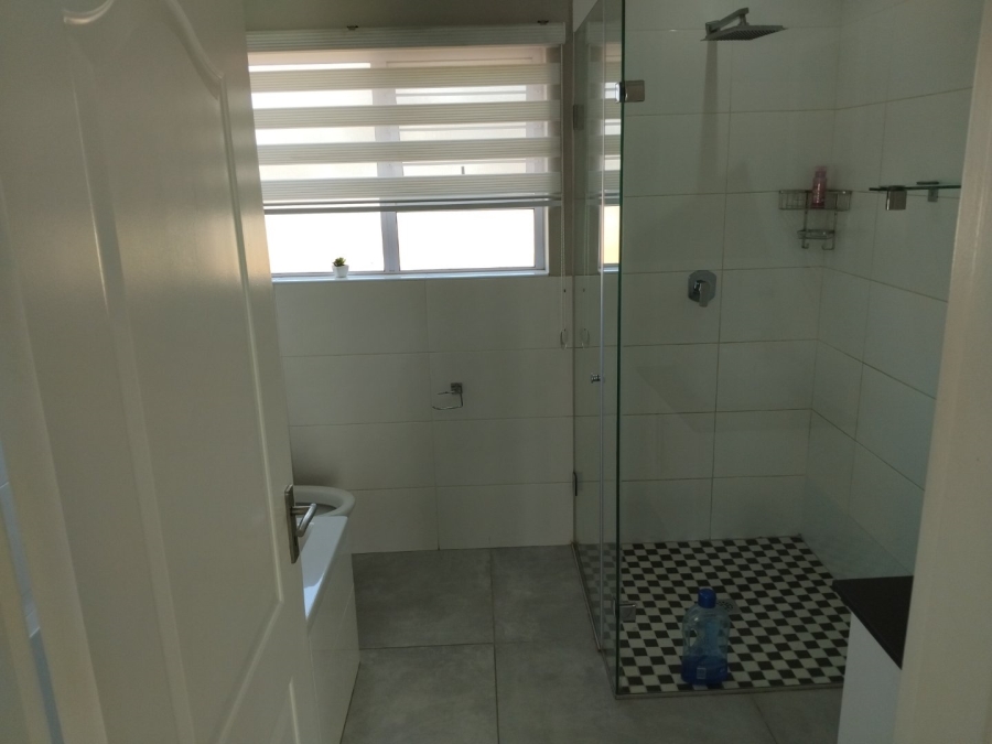 3 Bedroom Property for Sale in Edenvale Central Gauteng