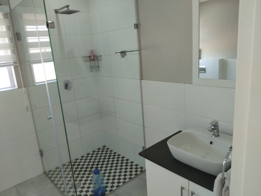 3 Bedroom Property for Sale in Edenvale Central Gauteng