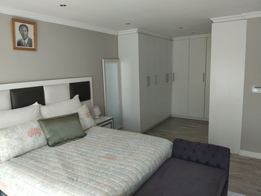 3 Bedroom Property for Sale in Edenvale Central Gauteng