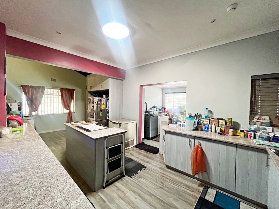 5 Bedroom Property for Sale in Valhalla Gauteng