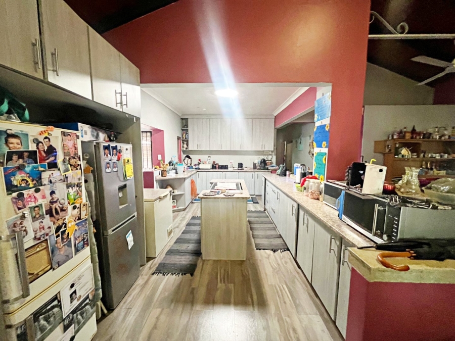 5 Bedroom Property for Sale in Valhalla Gauteng