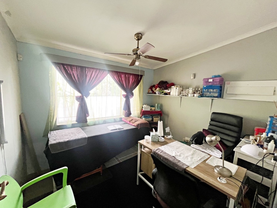 5 Bedroom Property for Sale in Valhalla Gauteng