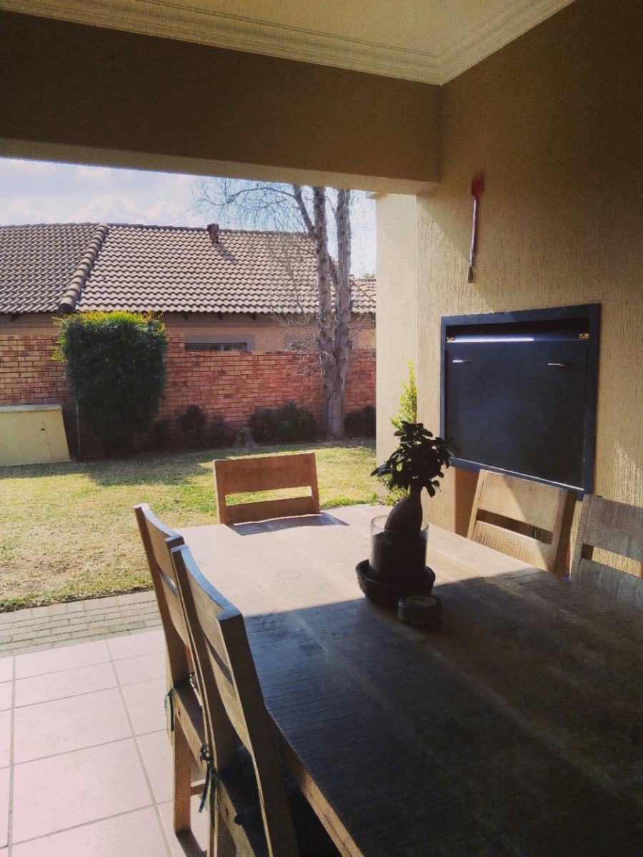 3 Bedroom Property for Sale in Equestria Gauteng