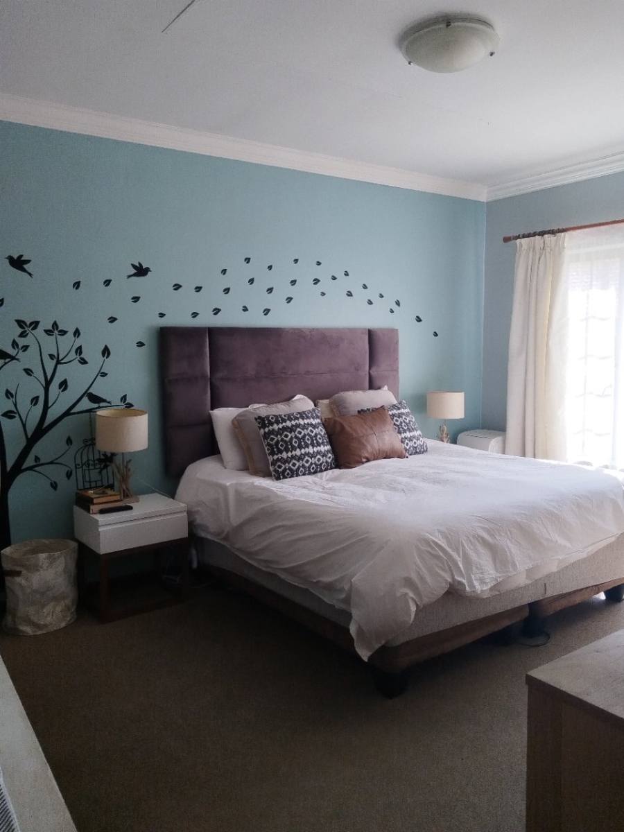 3 Bedroom Property for Sale in Equestria Gauteng