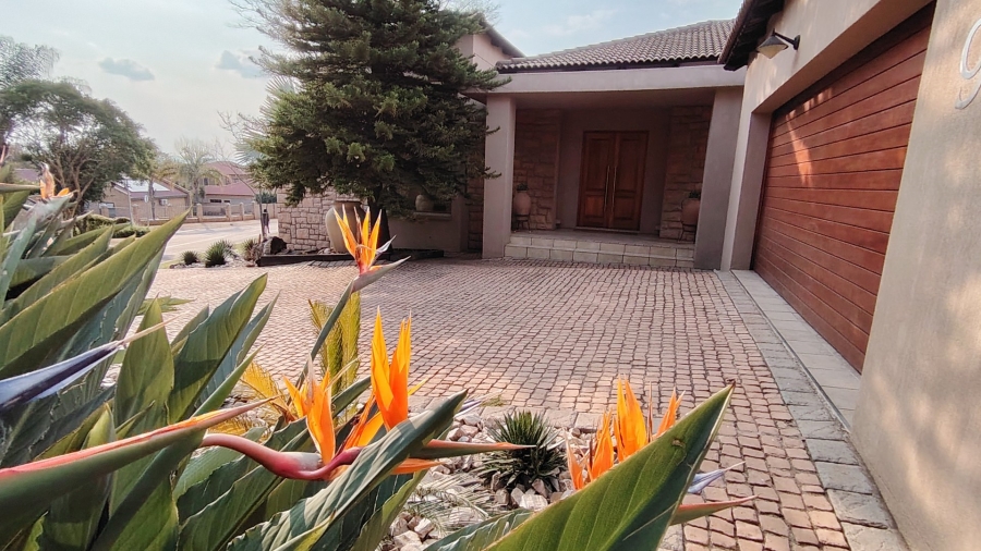 3 Bedroom Property for Sale in Eldoraigne Gauteng