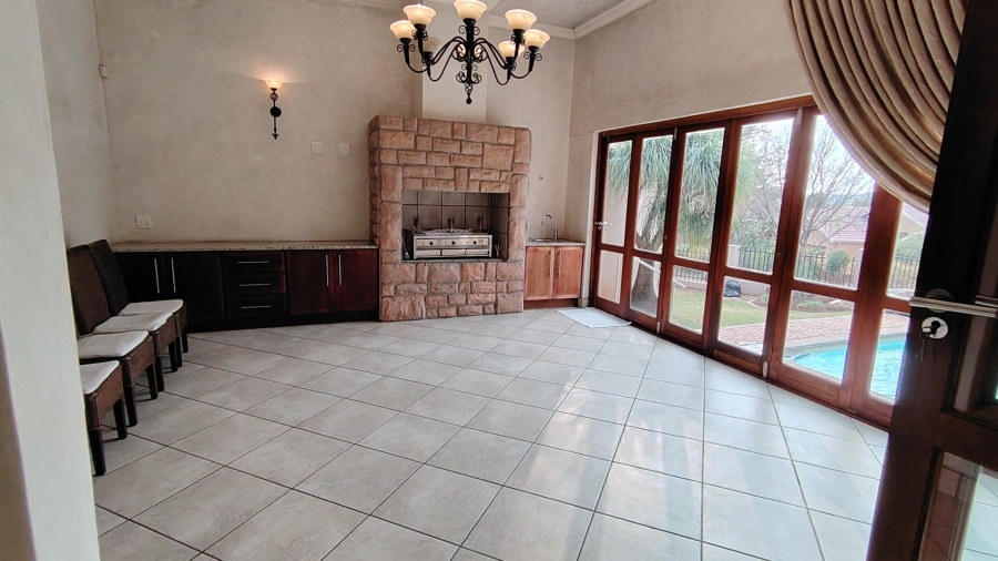 3 Bedroom Property for Sale in Eldoraigne Gauteng