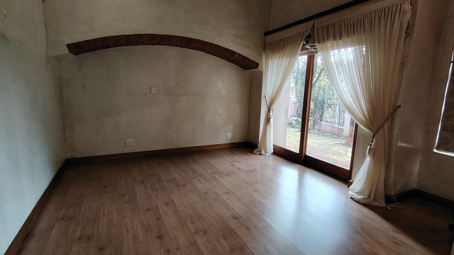 3 Bedroom Property for Sale in Eldoraigne Gauteng